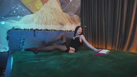 Snapshot of lessyluiz chatting on 21, 9, 2025 Hi my name is Lessy I am 18 years old. Im new here but I really like making new acquaintances online show from 21, 9, 2025