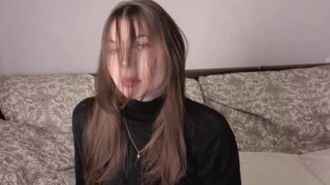 Snapshot of let_me_seee chatting on 22, 11, 2025 Fiona online show from 22, 11, 2025