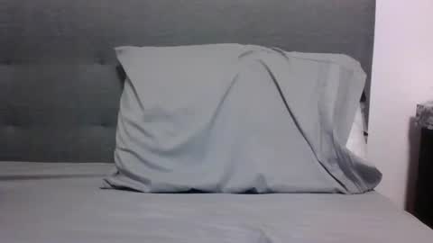 lets_play143 online show from 27, 10, 2025