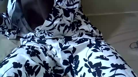 Snapshot of letshaveitbby chatting on 17, 11, 2025 letshaveitbby online show from 17, 11, 2025