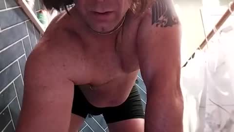 Snapshot of letsrock3898 chatting on 22, 11, 2025 letsrock3898 online show from 22, 11, 2025