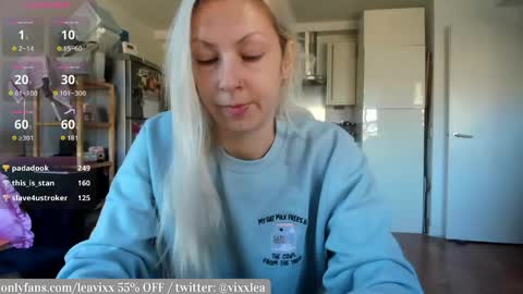 Snapshot of leusee chatting on 12, 4, 2026 LeaVixx online show from 12, 4, 2026