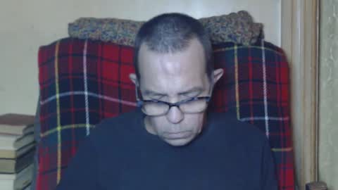 Snapshot of levon48 chatting on 11, 12, 2024 levon48 online show from 11, 12, 2024