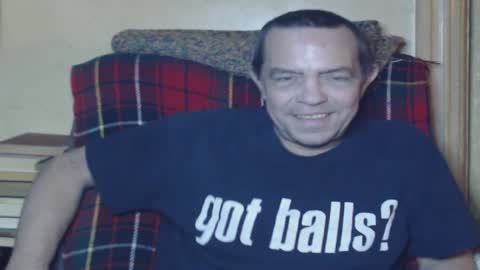 Snapshot of levon48 chatting on 27, 12, 2024 levon48 online show from 27, 12, 2024