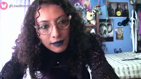 Snapshot of lewd_mooncat chatting on 16, 4, 2026 Lewd Mooncat online show from 16, 4, 2026