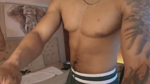 Snapshot of lewishamiltom chatting on 26, 3, 2026 lewis online show from 26, 3, 2026