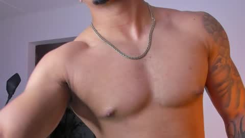 Snapshot of lewishamiltom chatting on 23, 4, 2026 lewis online show from 23, 4, 2026