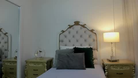    online show from 16, 12, 2025