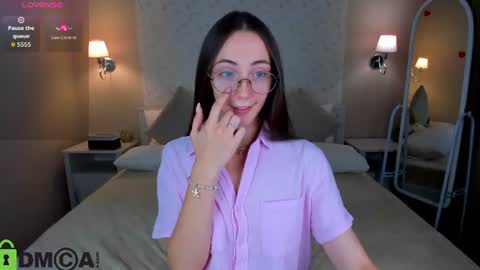 Snapshot of lexi_split chatting on 17, 7, 2026 Lexi GTM2 MonWedThurSatSun 1000am-400pm online show from 17, 7, 2026