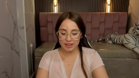 Lexi online show from 7, 4, 2026