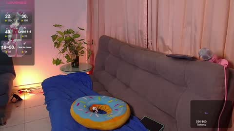 Snapshot of lexie_babe chatting on 16, 12, 2024 Lexie Thompson   8pm  0000am -5 online show from 16, 12, 2024