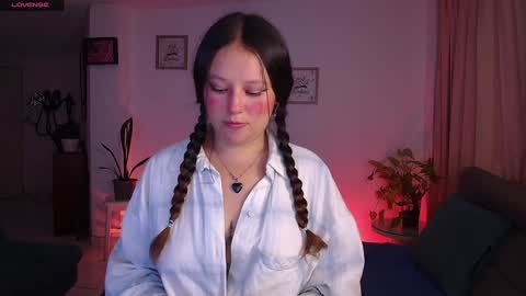 Snapshot of lexie_babe chatting on 31, 1, 2025 Lexie Thompson   8pm  0000am -5 online show from 31, 1, 2025