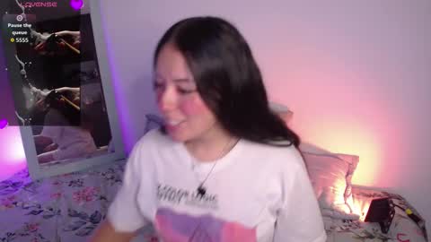 Snapshot of lexie_babe chatting on 20, 10, 2025 Lexie Thompson   8pm  0000am -5 online show from 20, 10, 2025