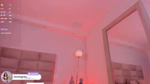 Lexie  online show from 23, 9, 2025