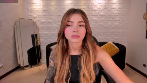 Lexie  online show from 7, 1, 2025