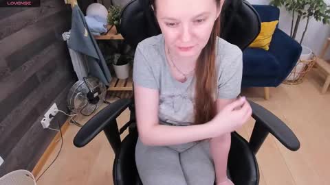 Snapshot of lexihoward chatting on 10, 2, 2025 Lexi online show from 10, 2, 2025