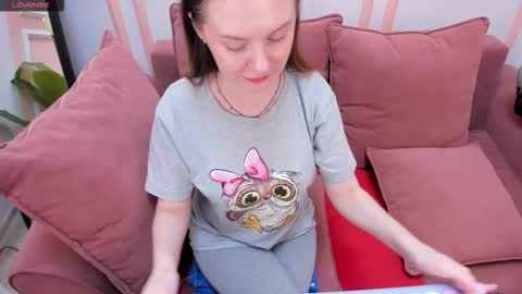 Snapshot of lexihoward chatting on 14, 10, 2025 Lexi online show from 14, 10, 2025