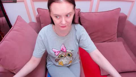 Snapshot of lexihoward chatting on 16, 12, 2025 Lexi online show from 16, 12, 2025