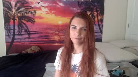 Snapshot of lexiial0 chatting on 22, 12, 2025 Alexia L. online show from 22, 12, 2025