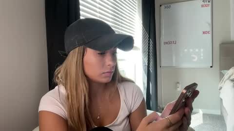 lexiiiii27 online show from 8, 9, 2025
