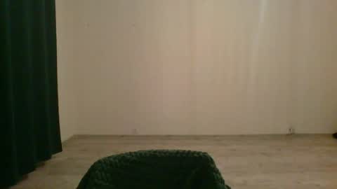 Snapshot of lexikinky chatting on 8, 4, 2026 Lexi online show from 8, 4, 2026