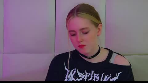 Snapshot of lexireadway chatting on 8, 3, 2026 Lexi online show from 8, 3, 2026