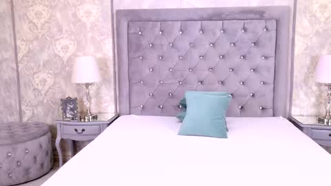 Lexi Riley online show from 28, 2, 2025