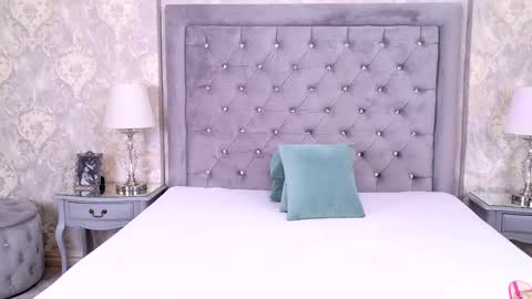 Lexi Riley online show from 1, 10, 2025