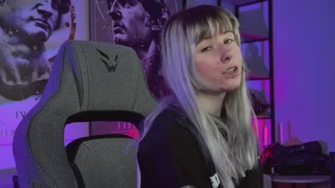 Snapshot of lexiwenford chatting on 1, 4, 2026 Lexi Wenford NO NUDE GODDESS online show from 1, 4, 2026