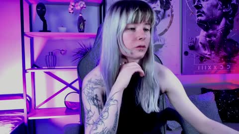 Snapshot of lexiwenford chatting on 6, 4, 2026 Lexi Wenford NO NUDE GODDESS online show from 6, 4, 2026