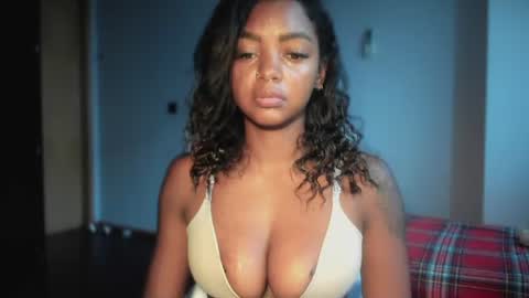 Snapshot of lexy_squirt_queen chatting on 22, 6, 2026 LEXY - Independent account online show from 22, 6, 2026