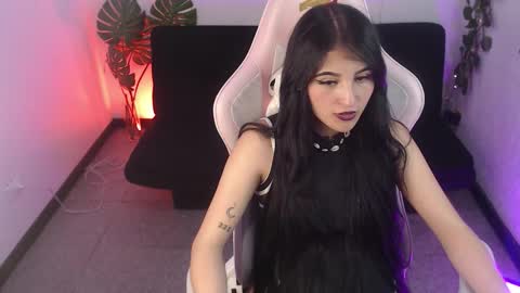 Snapshot of lexy_storm_18 chatting on 25, 10, 2025 lexy_storm_18 online show from 25, 10, 2025