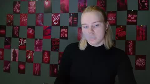 Snapshot of leyla_le chatting on 19, 9, 2025 Leyla online show from 19, 9, 2025