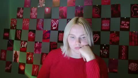 Snapshot of leyla_le chatting on 24, 9, 2025 Leyla online show from 24, 9, 2025