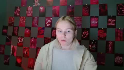 Snapshot of leyla_le chatting on 25, 9, 2025 Leyla online show from 25, 9, 2025