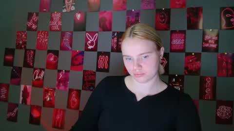 Snapshot of leyla_le chatting on 26, 9, 2025 Leyla online show from 26, 9, 2025