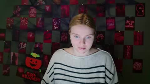 Snapshot of leyla_le chatting on 31, 10, 2025 Leyla online show from 31, 10, 2025