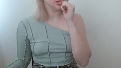 Leyla online show from 23, 3, 2026