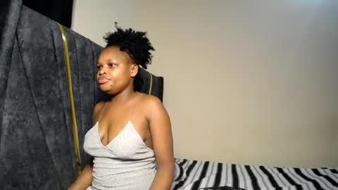 Snapshot of leyla_walker chatting on 25, 7, 2026 Leylawalker online show from 25, 7, 2026
