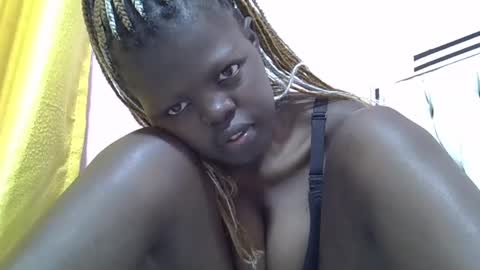 Snapshot of leylani69 chatting on 28, 2, 2025 laylani69 online show from 28, 2, 2025