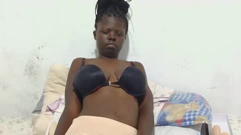 Snapshot of leylani69 chatting on 13, 5, 2026 laylani69 online show from 13, 5, 2026