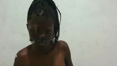 Snapshot of leylani69 chatting on 18, 5, 2026 laylani69 online show from 18, 5, 2026
