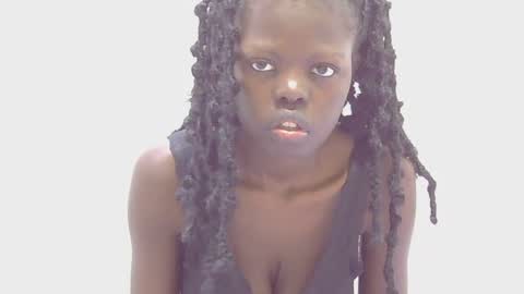 Snapshot of leylani69 chatting on 31, 7, 2026 laylani69 online show from 31, 7, 2026