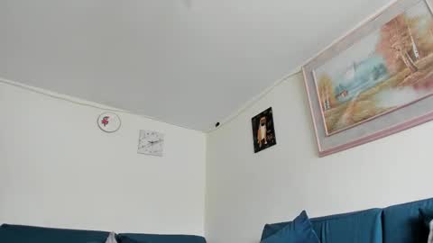 Snapshot of leynamadrigal chatting on 30, 9, 2025 Leyna online show from 30, 9, 2025