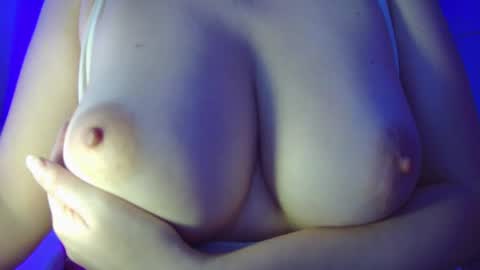 Snapshot of leysun7777 chatting on 4, 3, 2025 Leysun7 online show from 4, 3, 2025