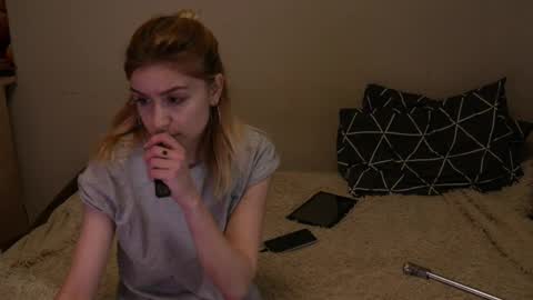 Snapshot of leyytori chatting on 27, 3, 2026 Its me online show from 27, 3, 2026