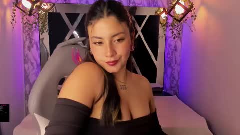 Snapshot of lia_14_ chatting on 2, 1, 2025 Lia online show from 2, 1, 2025