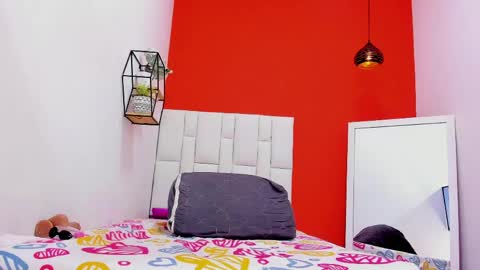 Snapshot of lia_antonella69 chatting on 17, 4, 2026 karol online show from 17, 4, 2026