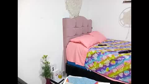 Snapshot of lia_hottie chatting on 22, 4, 2026 Lia online show from 22, 4, 2026