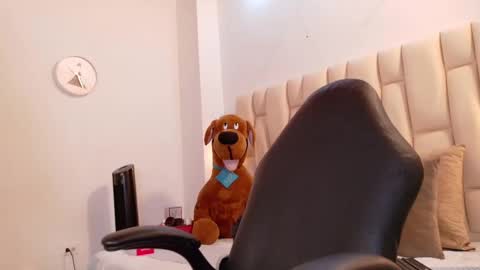 lia_mariana online show from 16, 9, 2025